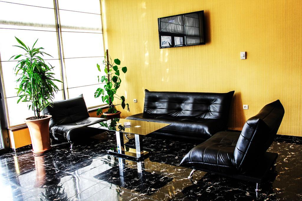Royal Georgia Hotel Tbilisi ภายนอก รูปภาพ