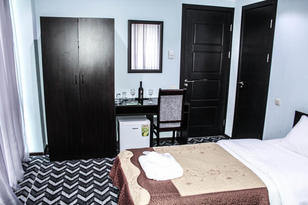 Royal Georgia Hotel Tbilisi ภายนอก รูปภาพ