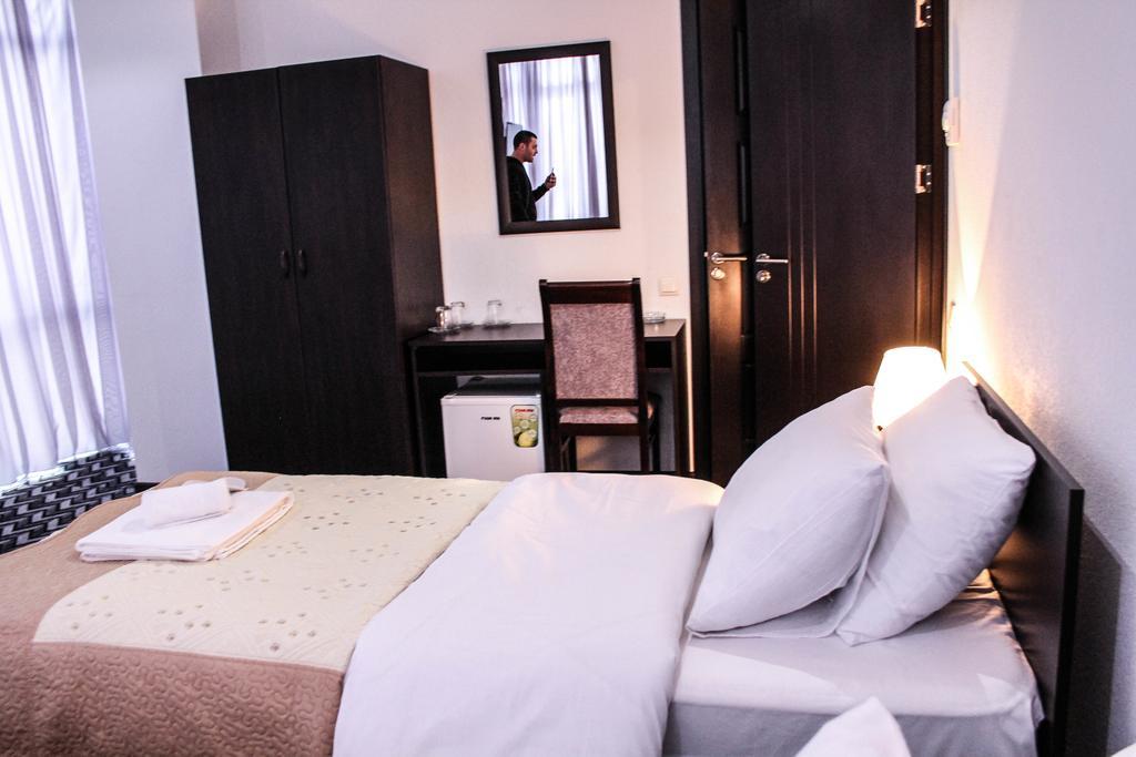 Royal Georgia Hotel Tbilisi ภายนอก รูปภาพ
