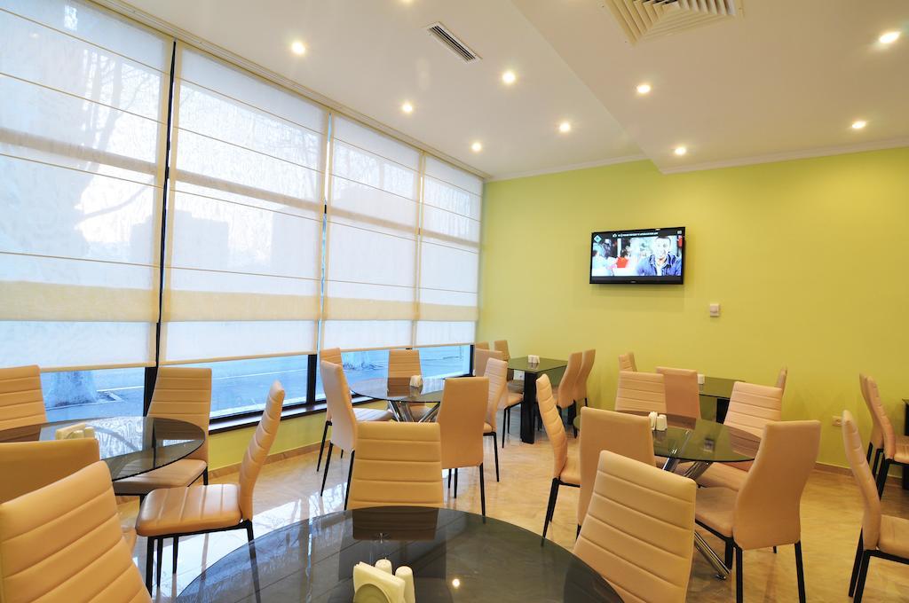 Royal Georgia Hotel Tbilisi ภายนอก รูปภาพ